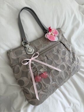vintage Coach Poppy Grey and Silver Lurex Optic Canvas Tote Bag